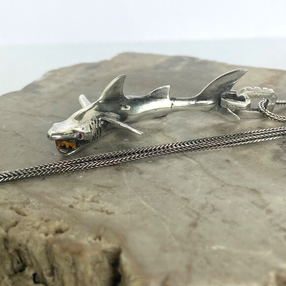 VTG Sterling Silver 925 3 Dimensional Great White Shark Pendant Necklace 24" - Picture 1 of 16